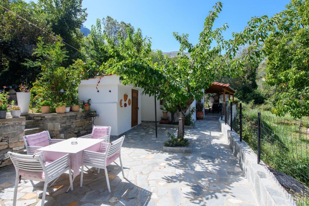 Villa Suzana Mikros Prinos エクステリア 写真