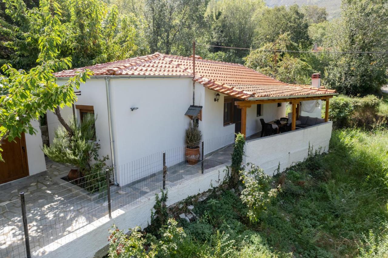Villa Suzana Mikros Prinos エクステリア 写真